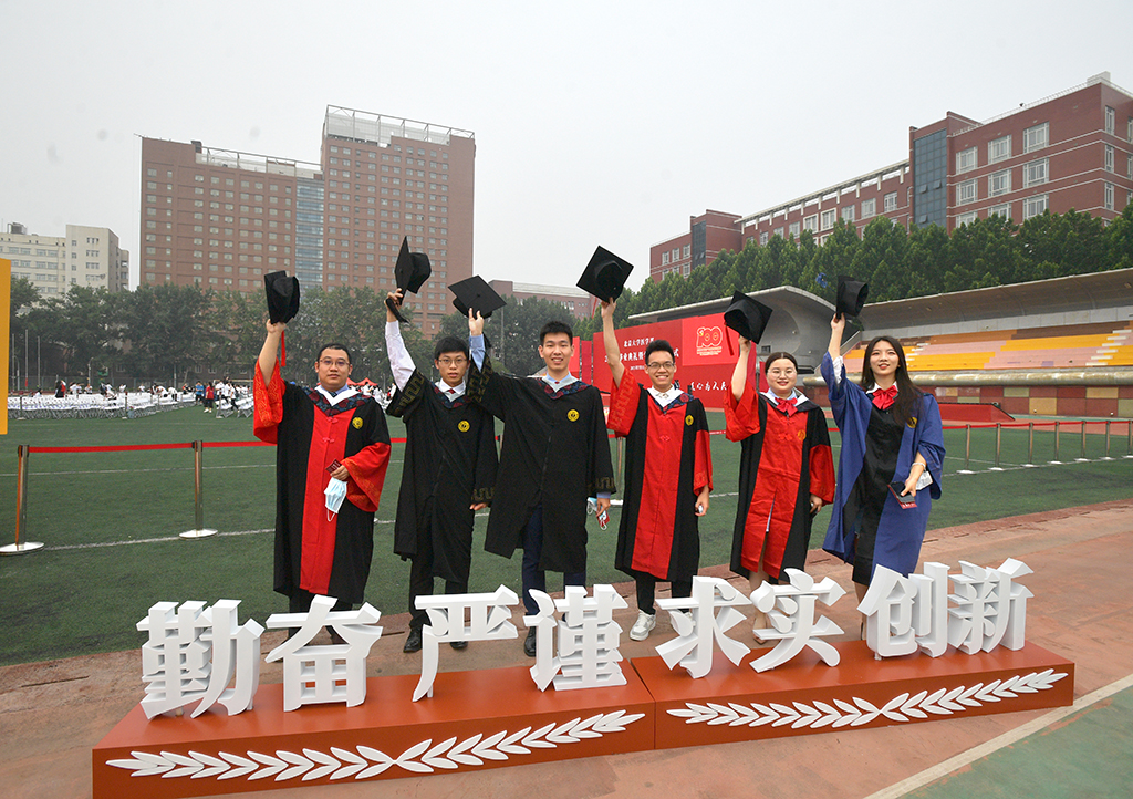d72145bcc7db4623ba04988f5c2701cf.jpg